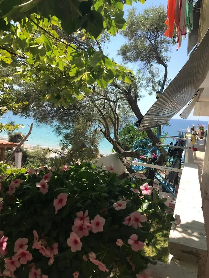 Stefani Apartment With A Sea View Terrace! Nea Moudania